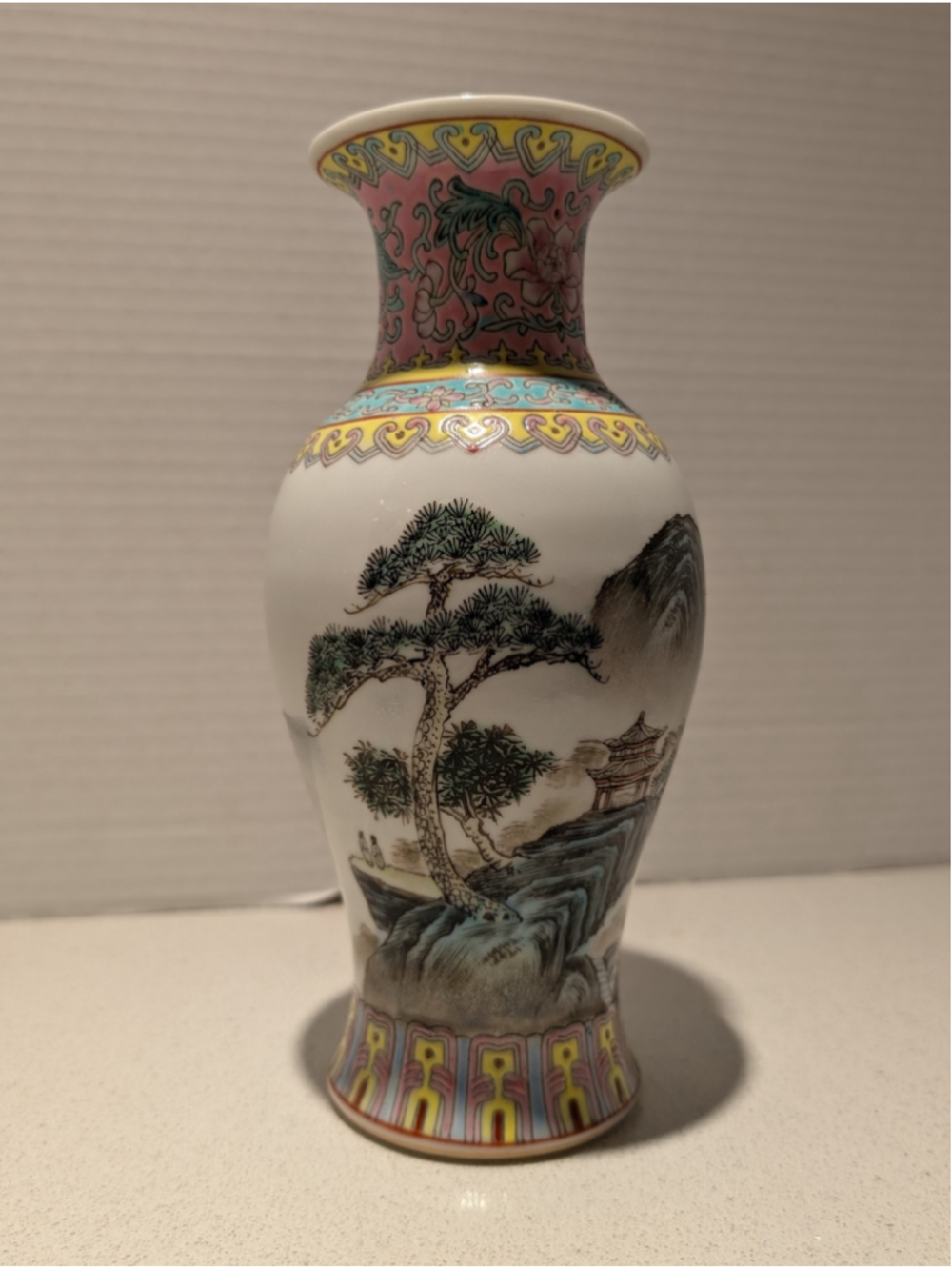 Vintage Chinese Jingdezhen Porcelain Famille Rose Landscape Vase - Picture 10 of 12